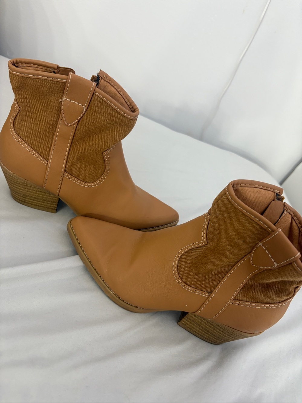 Women's Tan Western Ankle Boots - Stylish Casual Cowgirl Booties